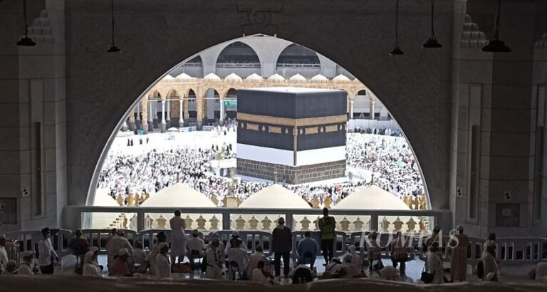 TANDA-TANDA HAJI YANG DITERIMA JAKARTA - Banyak muslimah yang bertanya-tanya soal ini apa hukum mengonsumsi pil pencegah haid, apalagi kalau lagi bersiap untuk umrah atau haji.