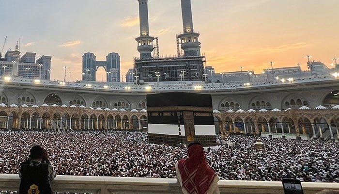 DIBERI BIAYA HAJI TAPI DITOLAK, APAKAH TERMASUK DOSA?