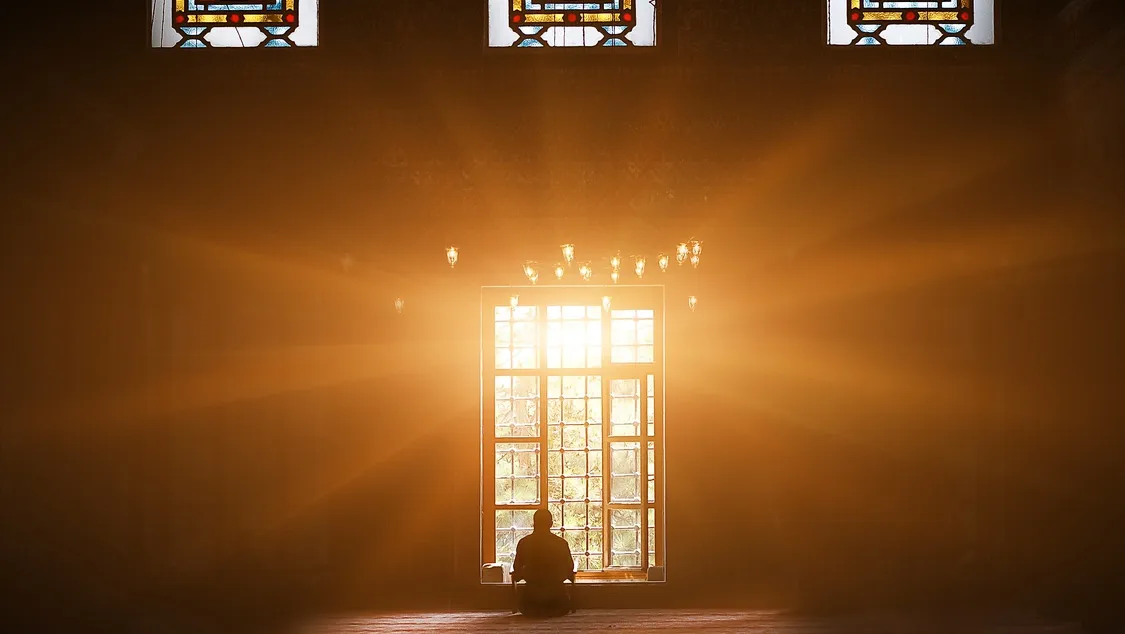 2 SYARAT MUTLAK DITERIMANYA AMAL IBADAH DALAM ISLAM